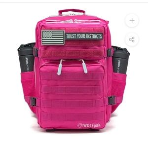 Wolfpak 35L in Pink Goddess